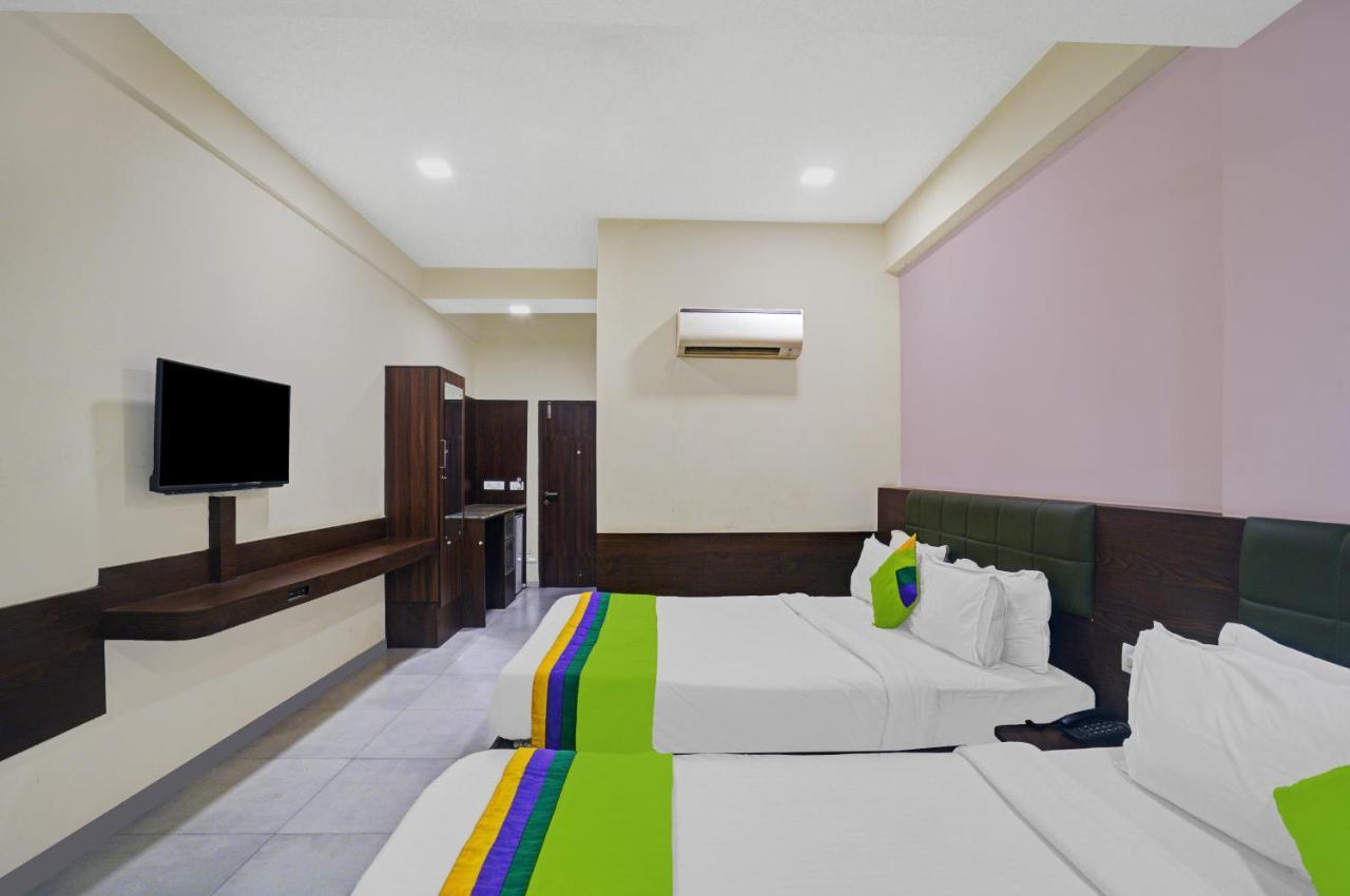 Greenotel Rooms Hazira, Surat Exterior photo