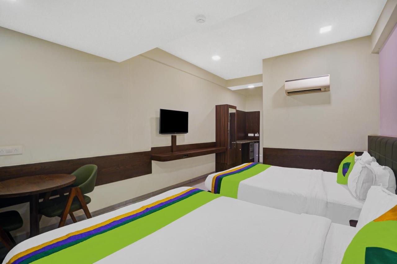 Greenotel Rooms Hazira, Surat Exterior photo