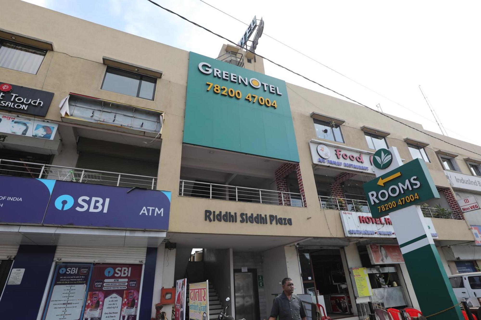 Greenotel Rooms Hazira, Surat Exterior photo