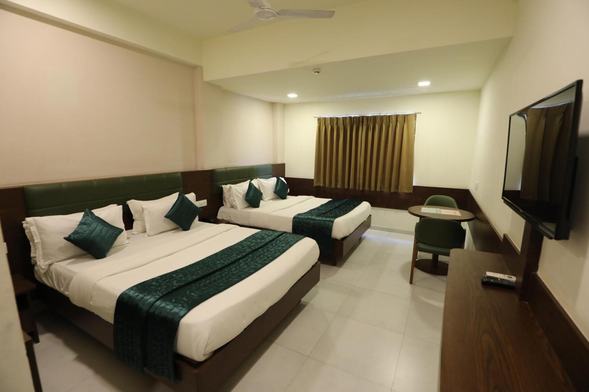 Greenotel Rooms Hazira, Surat Exterior photo