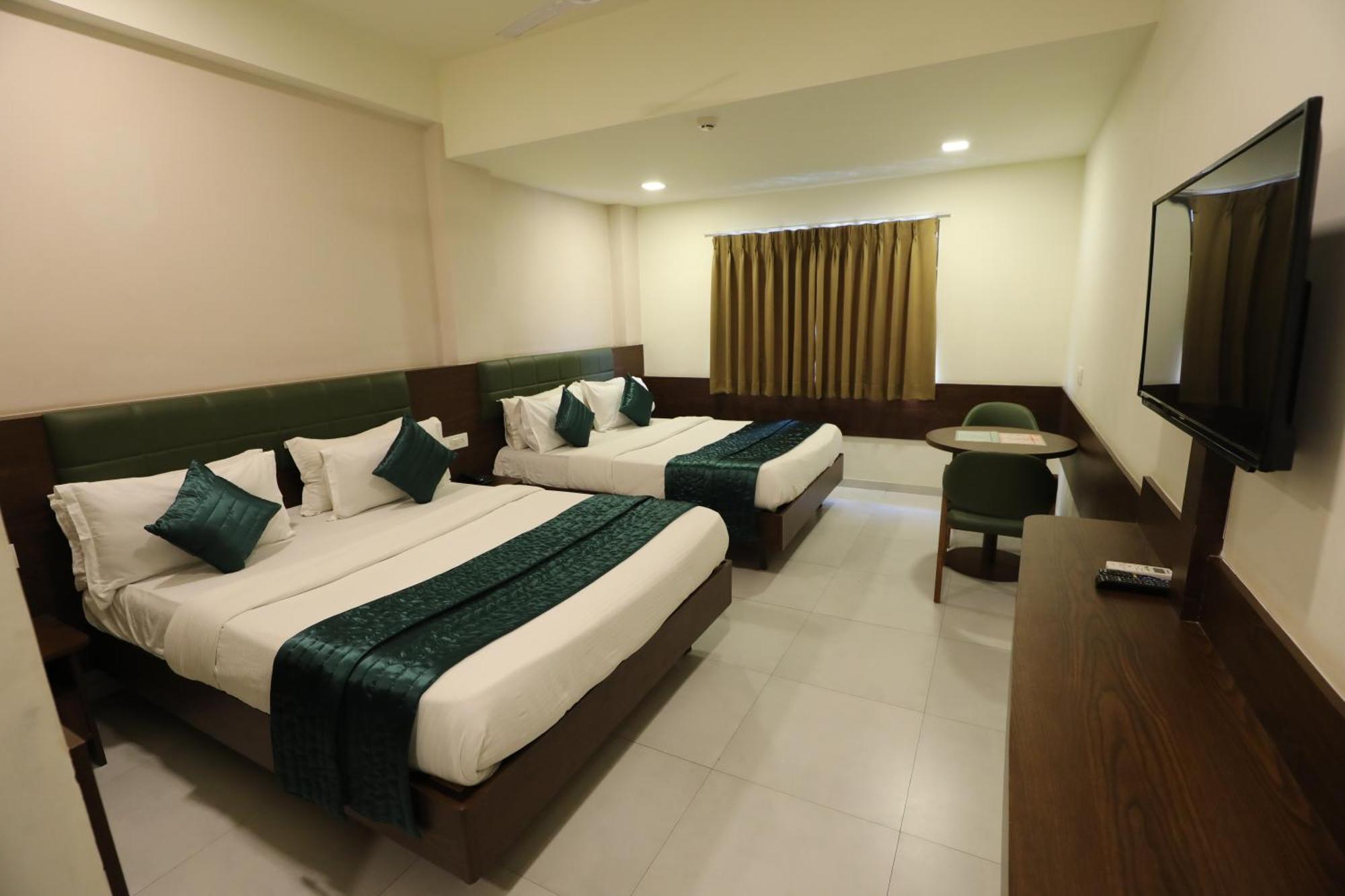 Greenotel Rooms Hazira, Surat Exterior photo